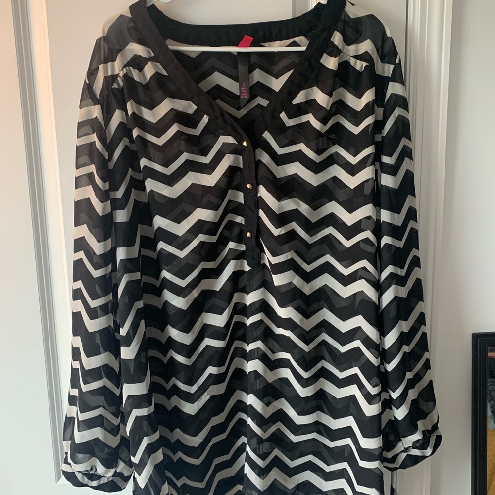 Long sleeve chevron stripped tunic black and white 3x